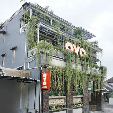 Super Oyo 444 Rafitha Homestay Baturetno Exteriör bild